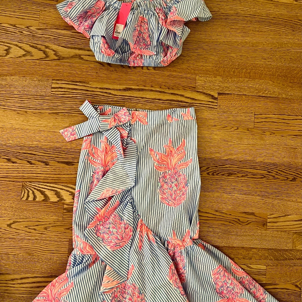 Lily Pulitzer 2 piece skirt and crop top